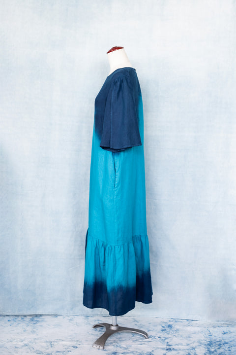 琉球藍 Gather hem sleeve onepiece (カラーリネン)