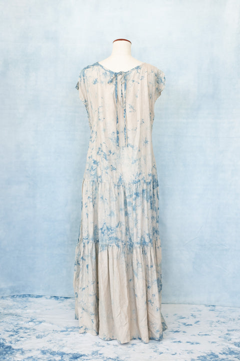 琉球藍 FRONT TIERD ONEPIECE (カラーリネン×TYE-DYE)