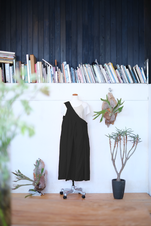 ONESHOULDER SKIRT