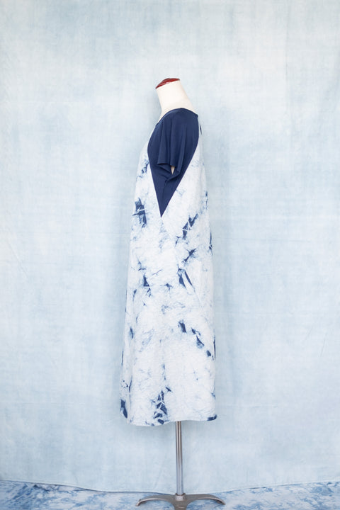 琉球藍 Knit-sleeve Onepiece(模様染め)