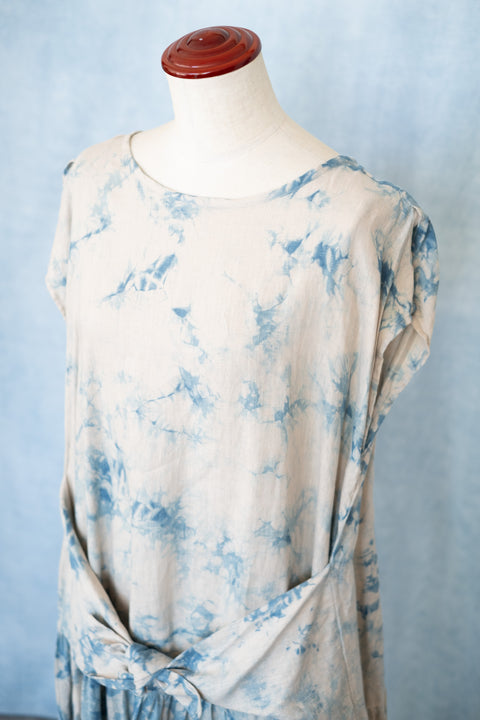 琉球藍 FRONT TIERD ONEPIECE (カラーリネン×TYE-DYE)