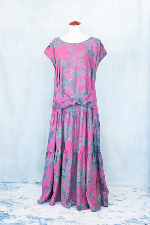 琉球藍 FRONT TIERD ONEPIECE (カラーリネン×TYE-DYE)
