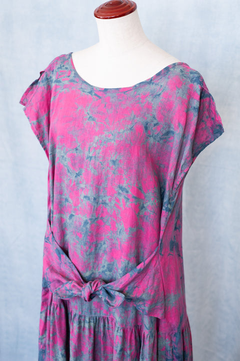 琉球藍 FRONT TIERD ONEPIECE (カラーリネン×TYE-DYE)