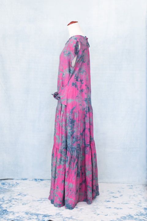 琉球藍 FRONT TIERD ONEPIECE (カラーリネン×TYE-DYE)