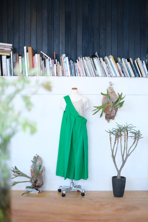 ONESHOULDER SKIRT